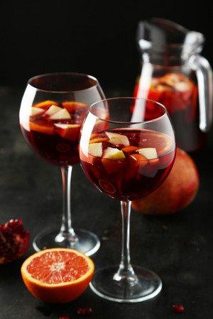 Red Wine, Ginger & Berry Cocktail